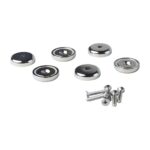 Need kuus magnetit Magnetarilt, sealhulgas kruvi, kasutatakse tööriistade riputamiseks.
