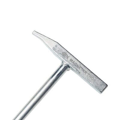 Magnetisk brunnslockslyftare med hammare