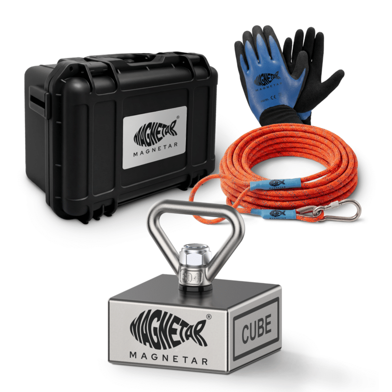 2 Product photo of Cube 360° fishing magnet kit with neodymium magnet, braided rope, waterproof gloves and protective hard case.